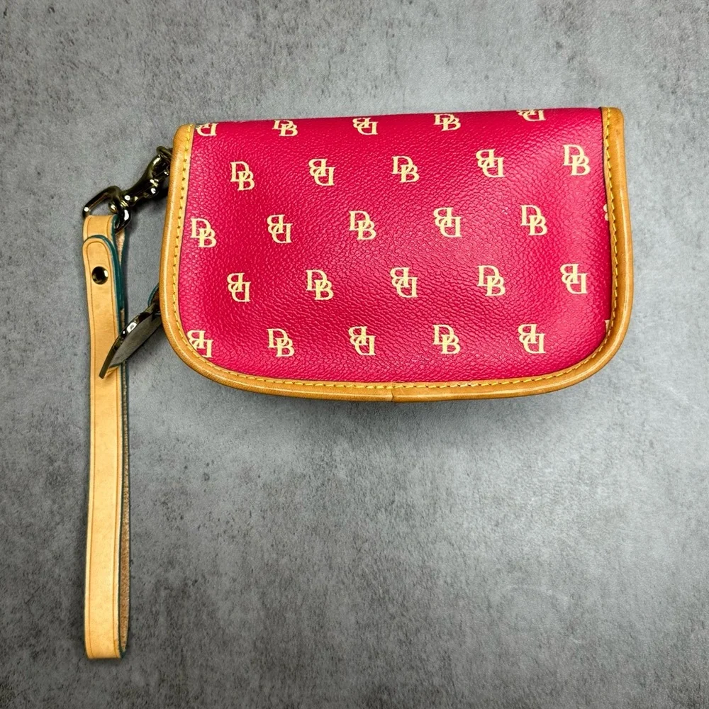 Y2K Dooney & Bourke Red Canvas Wristlet with Tan Leather Trim - Picture 2 of 10